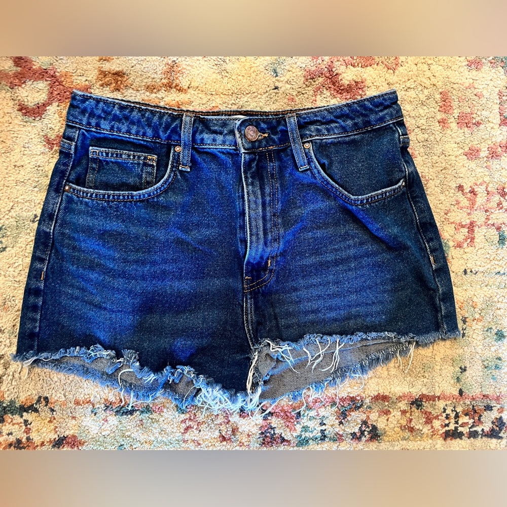 Forever 21 Womens Blue Cut Offs Raw Hem Jean Shorts Size 28
